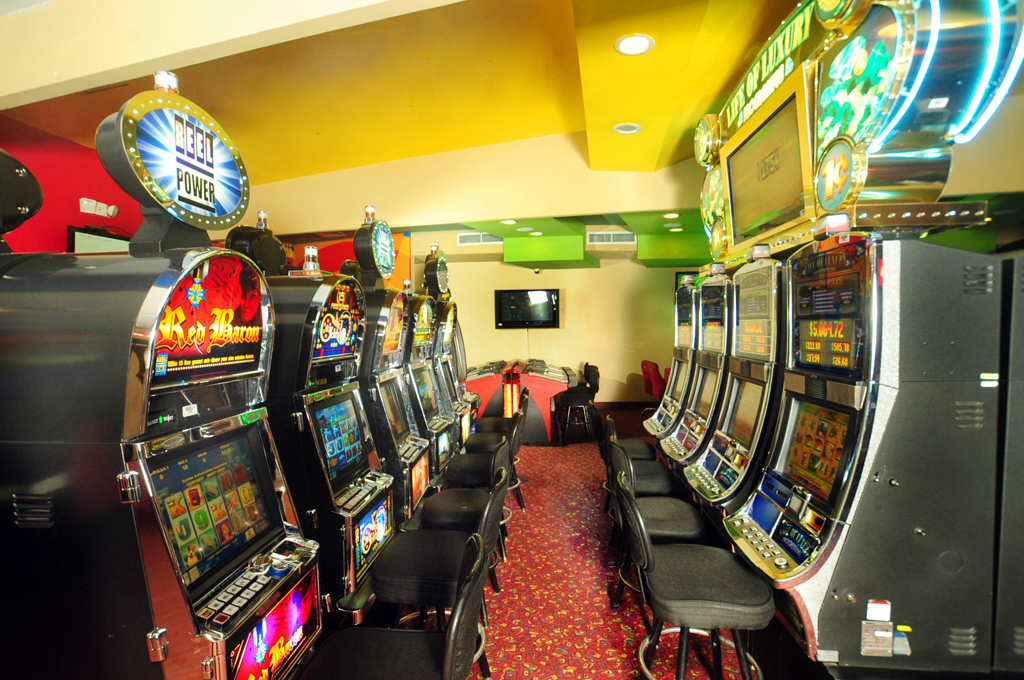 Área de Máquinas Casino 12 Octubre